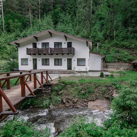 Cottage house Mizhhirya  Extérieur photo